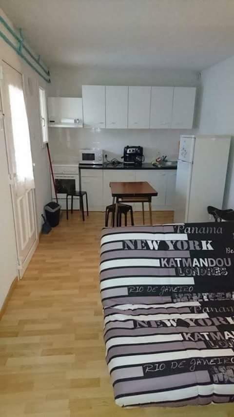 Gogo Location 1 Apartment Forest-Saint-Julien Bagian luar foto