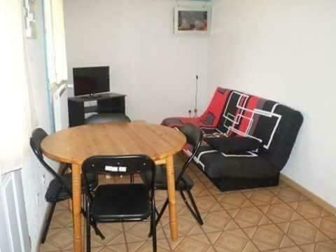 Gogo Location 1 Apartment Forest-Saint-Julien Bagian luar foto