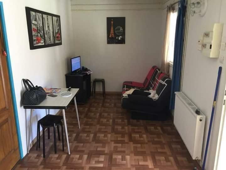 Gogo Location 1 Apartment Forest-Saint-Julien Bagian luar foto