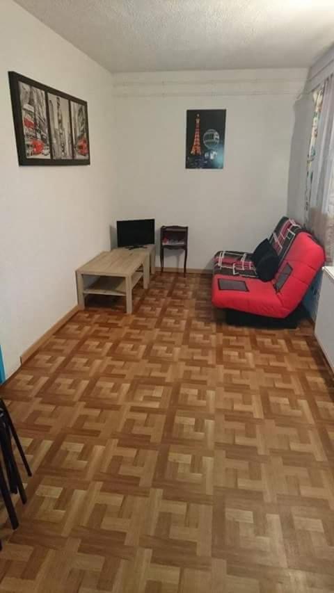 Gogo Location 1 Apartment Forest-Saint-Julien Bagian luar foto